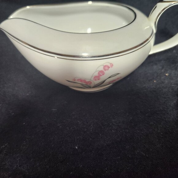 Noritake Lily of Valley creamer - Picture 3 of 8